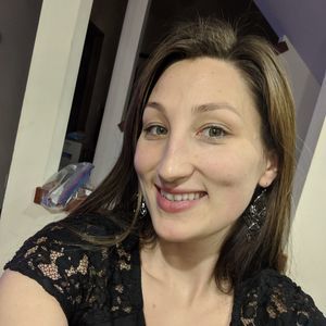 Meet your Posher, Saritah